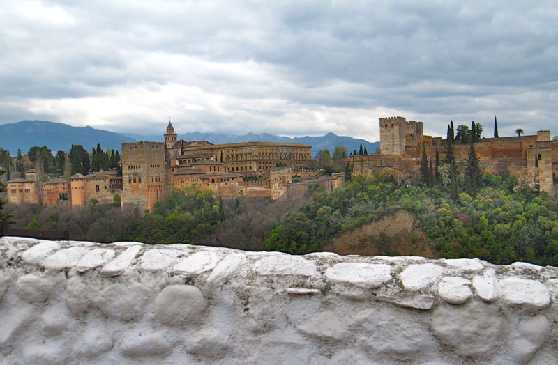 Det verdensberømte Alhambra-palasset i Granada. 