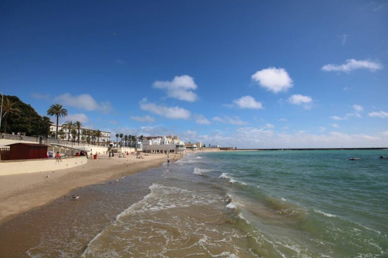 Reiseguide til Cadiz Stranden Playa de Caleta i Cadiz